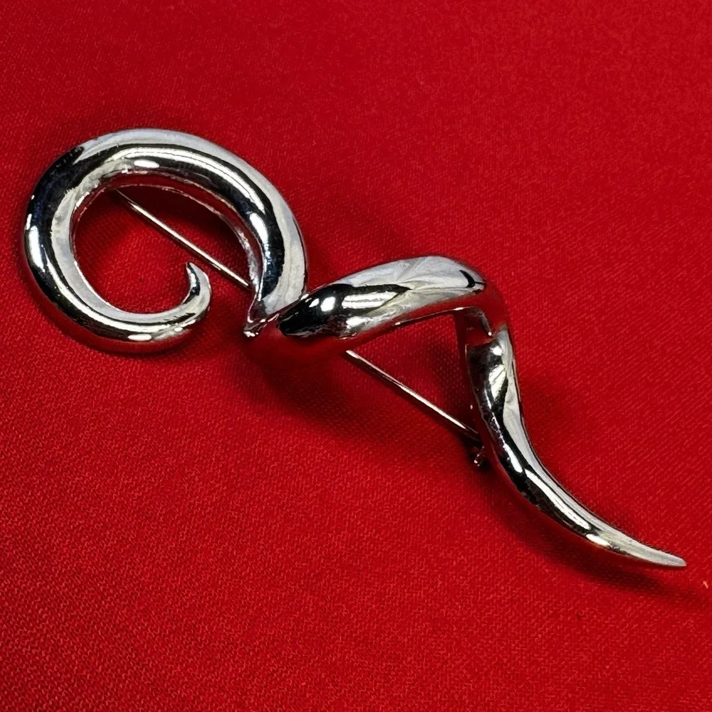 Vintage JJ Johnson‎ Silver  3